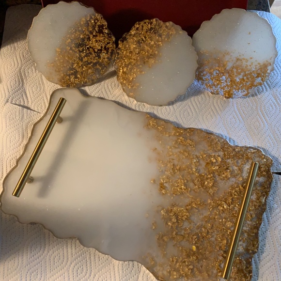 Beautiful white and gold serving tray set - Picture 2 of 5